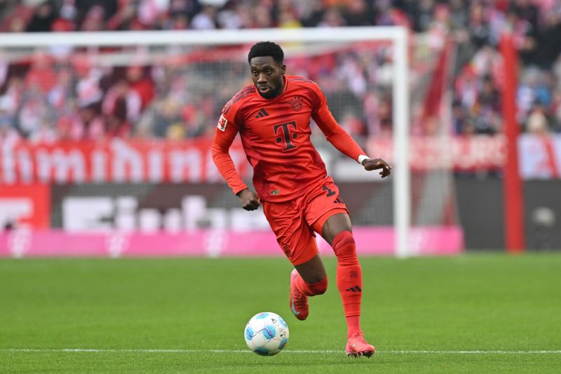 alphonso-davies-la-hau-ve-canh-trai-hay-thuoc-bayern-munich