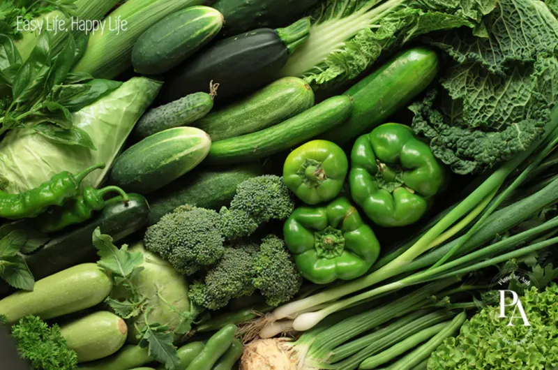 Rau muống, rau cải, súp lơ, mồng tơi, rau dền và bắp cải là những lựa chọn quen thuộc giúp tăng chất xơ trong bữa cơm.