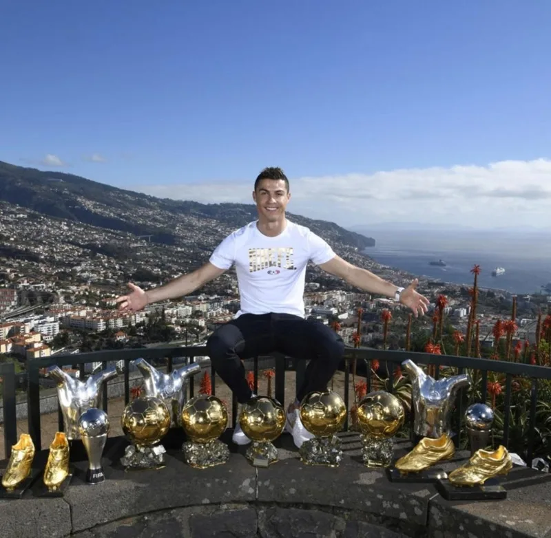 Madeira là quê hương của Cristiano Ronaldo, nơi nuôi dưỡng niềm đam mê bóng đá từ nhỏ.