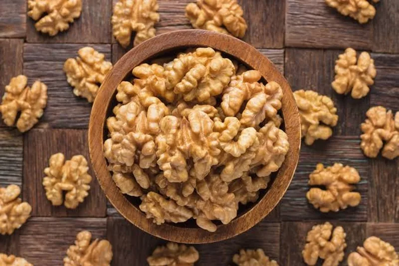 Hạt óc chó chứa nguồn axit béo omega-3 ALA và chất chống oxy hóa dồi dào.